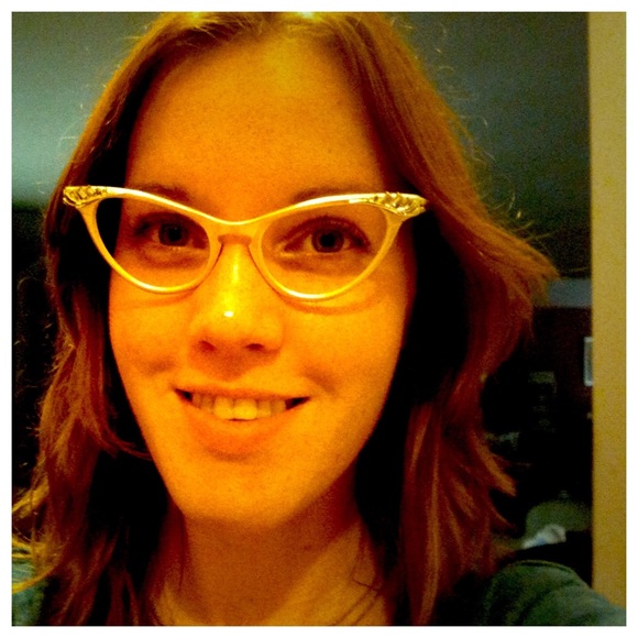 Meet your Posher, Kristen - Picture 1 of 1